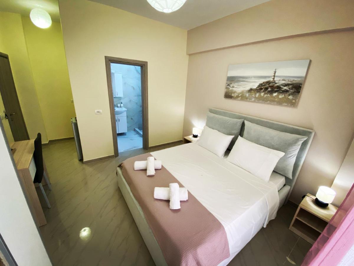 Elizabeth Apartments Himarë Dış mekan fotoğraf