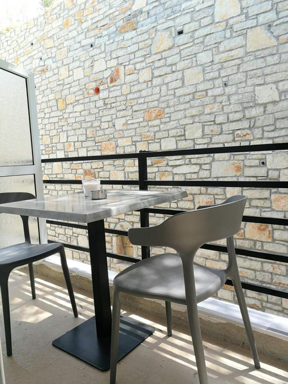 Elizabeth Apartments Himarë Dış mekan fotoğraf