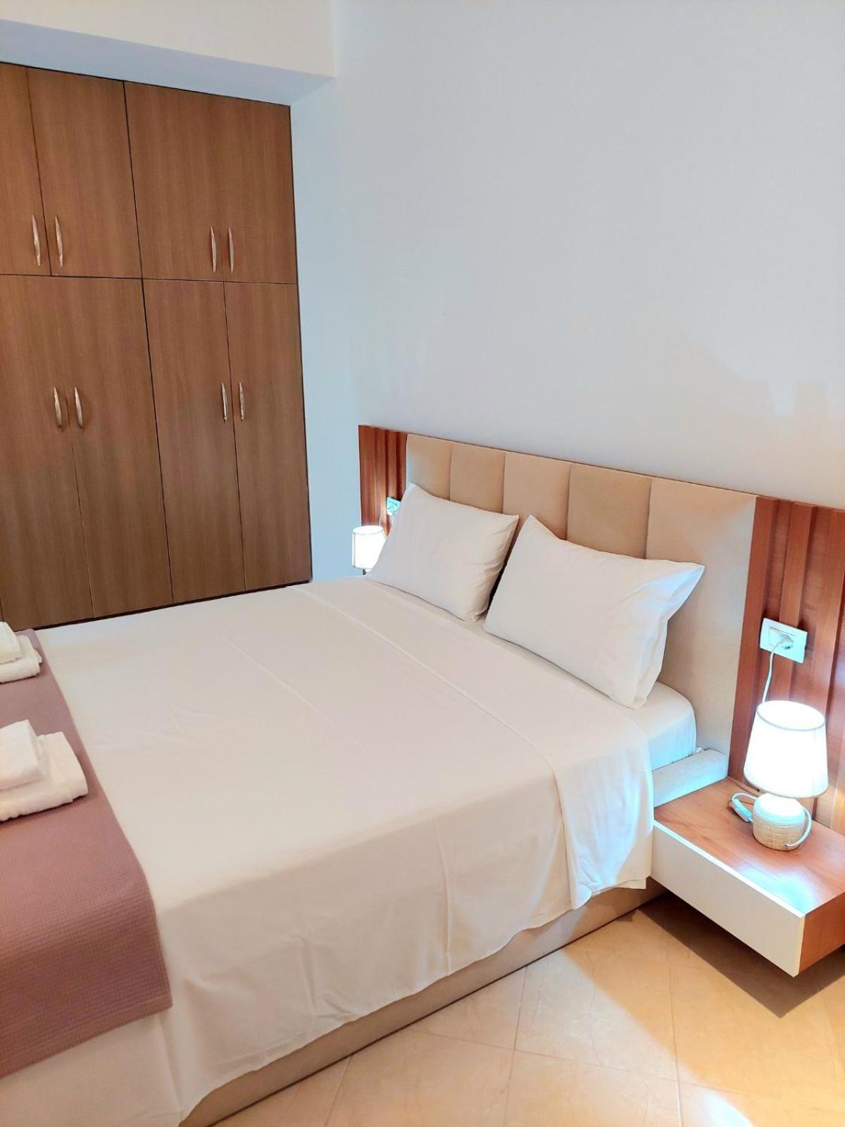 Elizabeth Apartments Himarë Dış mekan fotoğraf