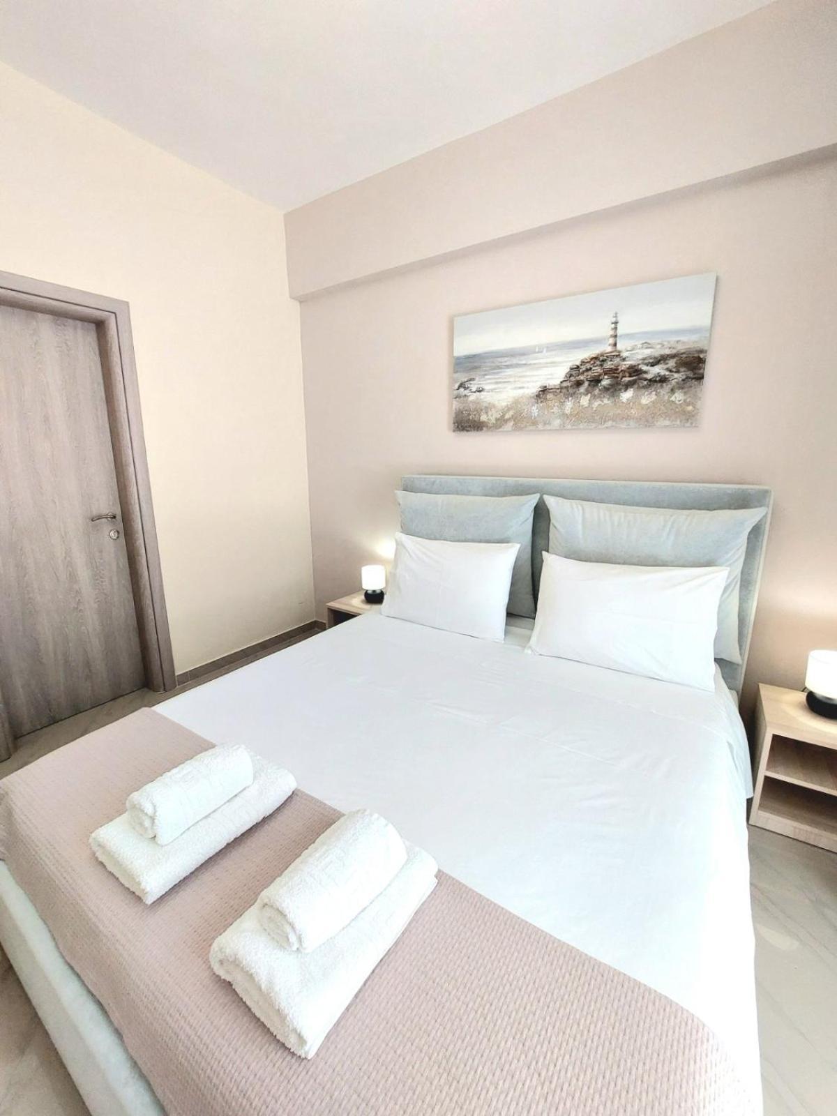 Elizabeth Apartments Himarë Dış mekan fotoğraf